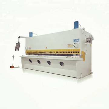 Hydraulic gate guillotine shearing machine